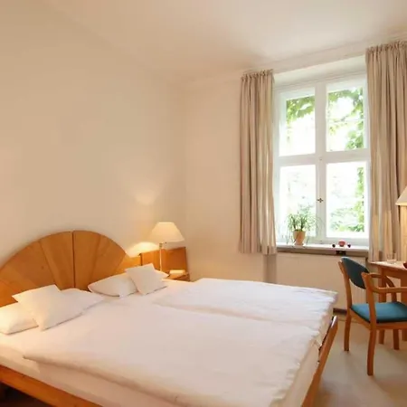 Bio- und Gesundheitshotel Gutshaus Stellshagen-3